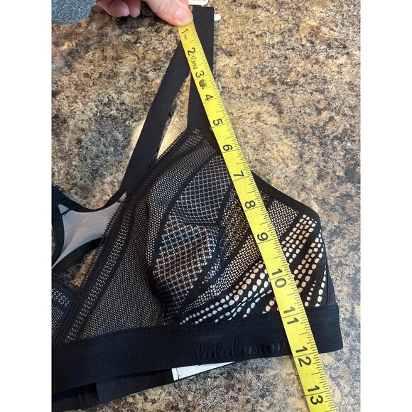 Lululemon NEW Awake to Lace Bra Size 32C Black and Barely Beige - Picture 11 of 11